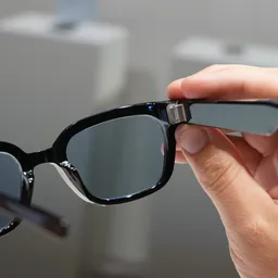 Samsung Intelligent Eyewear
