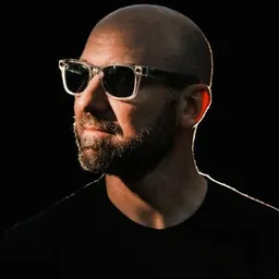 Boz (Andrew Bosworth) (@boztank)